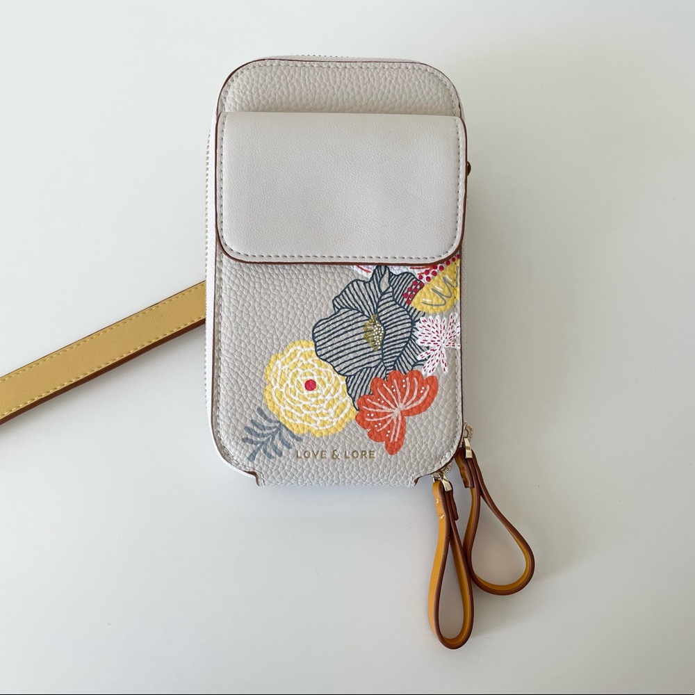 NEW Handpainted Floral Crossbody Phone Bag, Cream - Picture 2 of 9